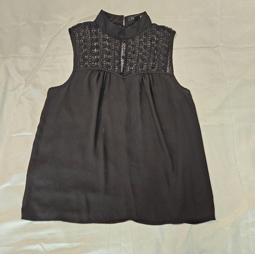 Forever 21 Black Lace Yoke Sleeveless Blouse